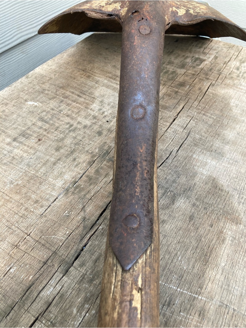 Primitive Rusty Shovel with Wood Handle Vintage Garden Tool - Picture 9 of 16